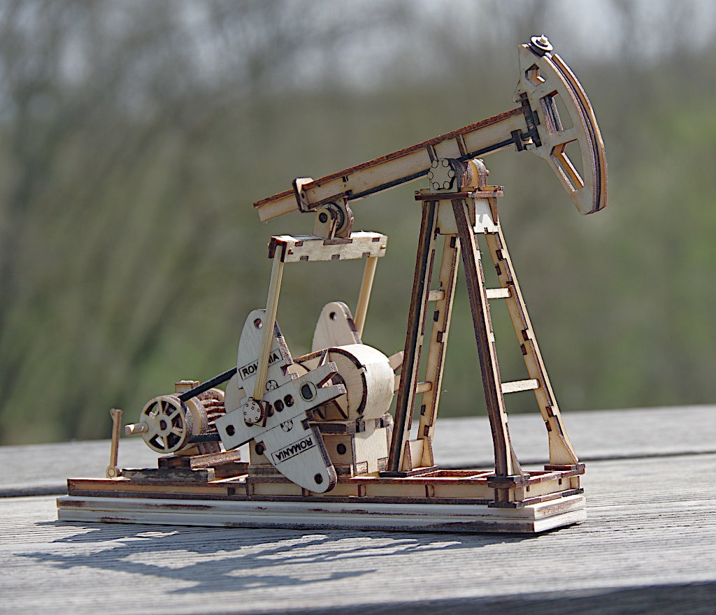 Mo-9s - model naftne njihalice - Slika 2